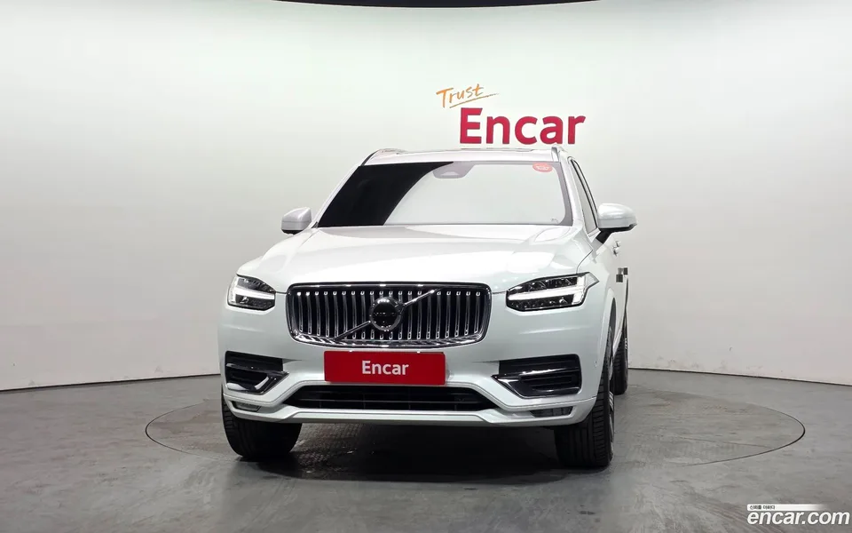 Volvo XC90 B6 2022 — миниатюра 3