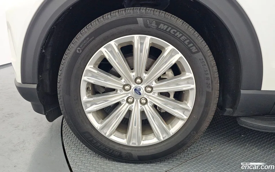 Ford Explorer 2.3 4WD 2022 — миниатюра 2