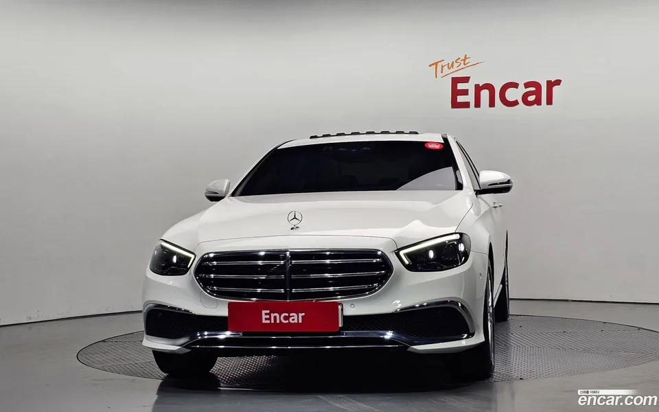 Mercedes-Benz E-Class E250 2023 — миниатюра 3