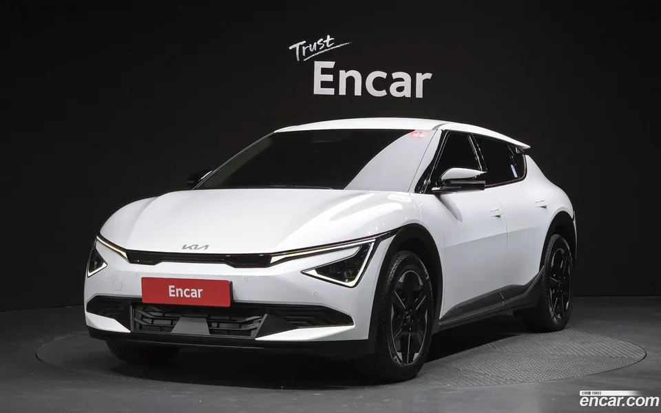 Kia EV6 2WD 2024 — фото 1, купить с доставкой в Москву