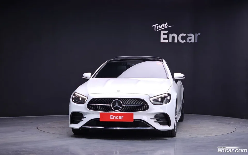 Mercedes-Benz E-Class E300d 4MATIC 2022 — миниатюра 3