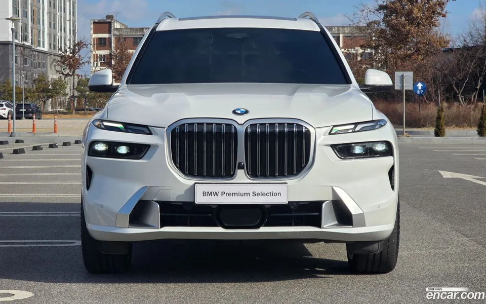 BMW X7 xDrive 40i 6 2025 — миниатюра 3