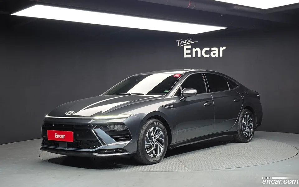 Hyundai Sonata The Edge Hybrid 2025 — фото 1, купить с доставкой в Москву