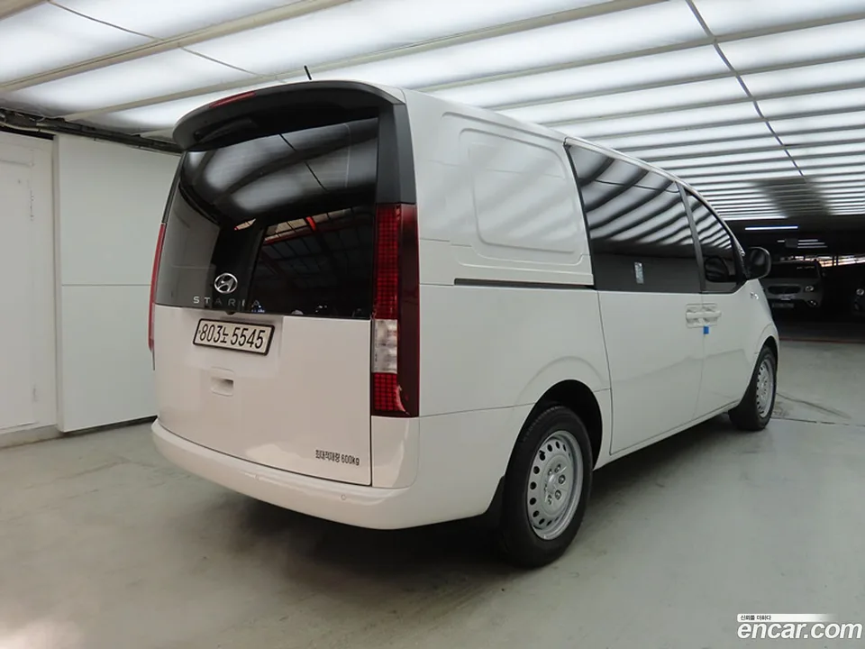 Hyundai Staria 5 2022 — миниатюра 4