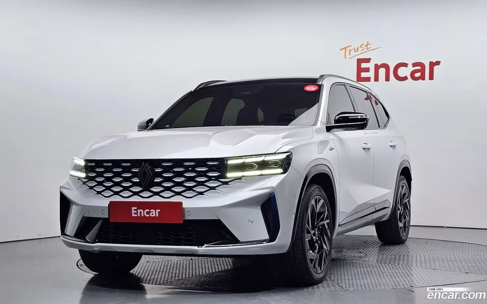 Renault Samsung Grand Koleos 1.5 E-TECH 2WD 2024 — фото 1, купить с доставкой в Москву