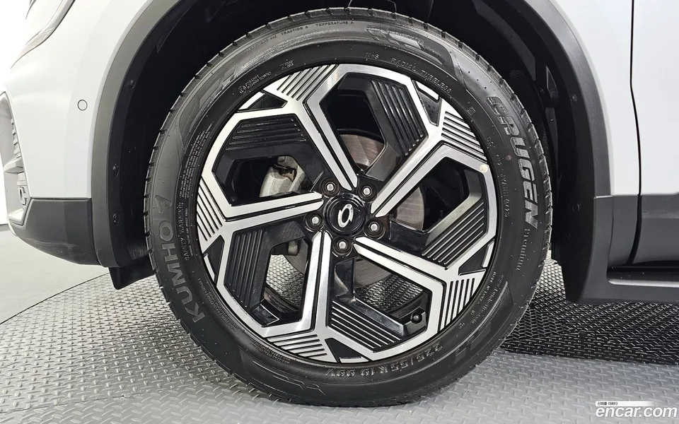 Renault Samsung QM6 2.0 GDe RE 2WD 2023 — миниатюра 2