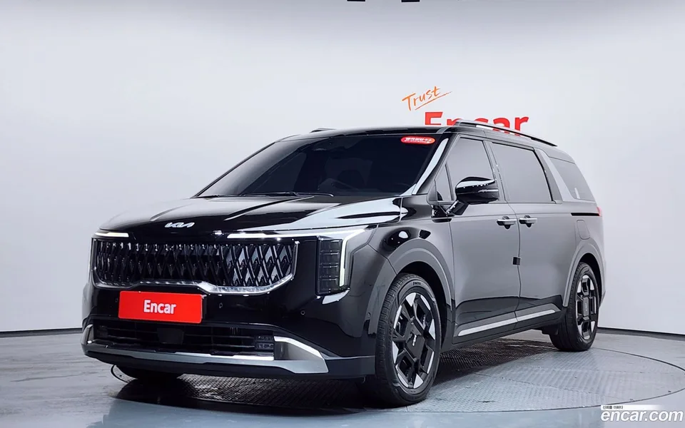 Kia Carnival 7 2024 — фото 1, купить с доставкой в Москву