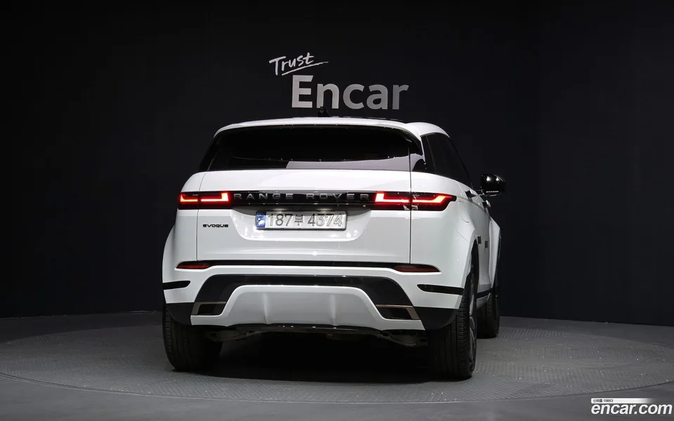 Land Rover Range Rover Evoque P250 SE 2024 — миниатюра 4