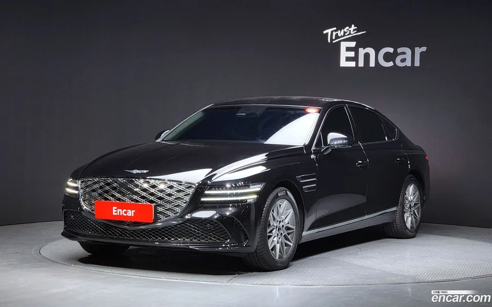 Genesis G80 2.5 2WD 2025 — фото 1, купить с доставкой в Москву