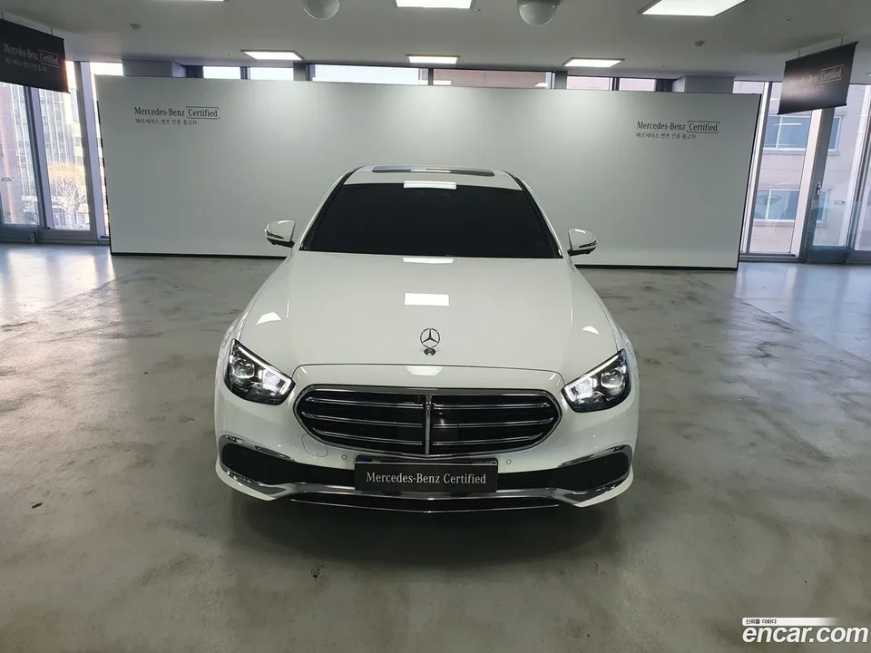 Mercedes-Benz E-Class E250 2023 — миниатюра 3