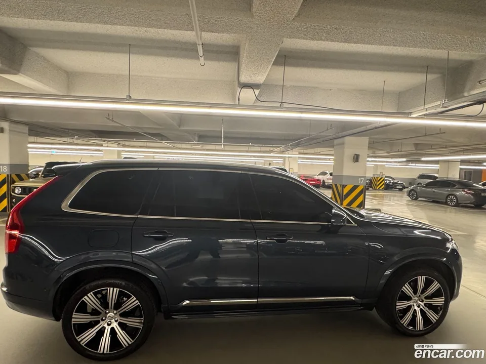 Volvo XC90 B6 2023 — миниатюра 4