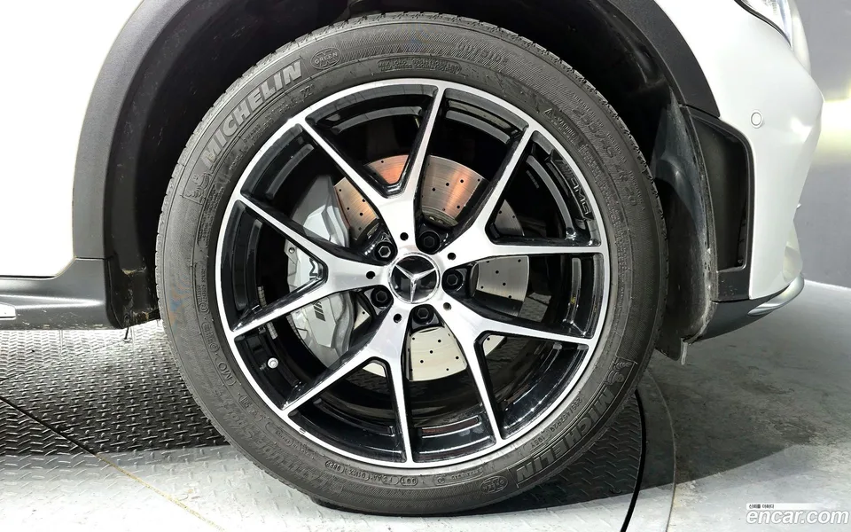 Mercedes-Benz GLC-Class AMG GLC43 4MATIC 2022 — миниатюра 2