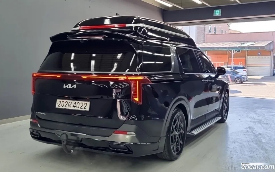 Kia Carnival 9 () 2024 — thumbnail 3