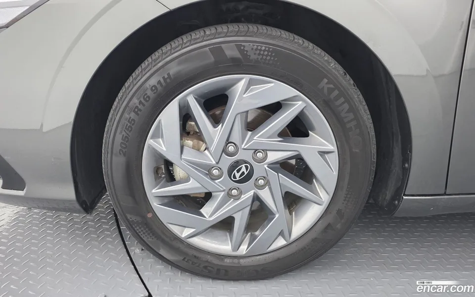 Hyundai Avante CN7 1.6 2023 — миниатюра 2