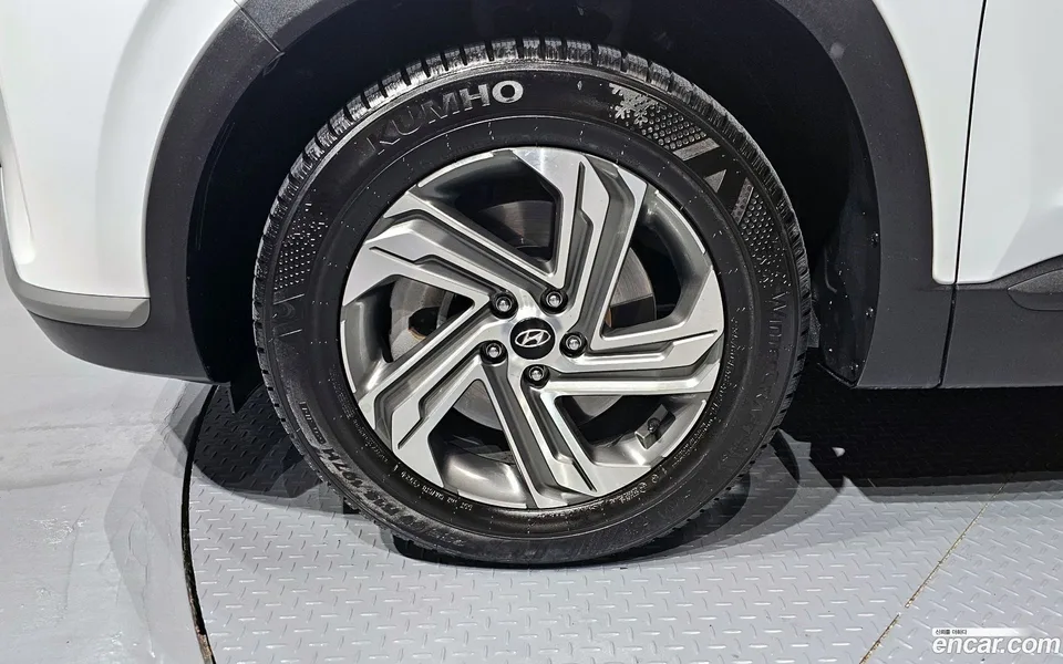 Hyundai SantaFe 2.5T 2WD 2023 — миниатюра 2