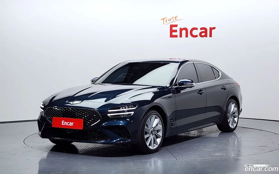 Genesis G70 2.5T 4WD 2023 — фото 1, купить с доставкой в Москву
