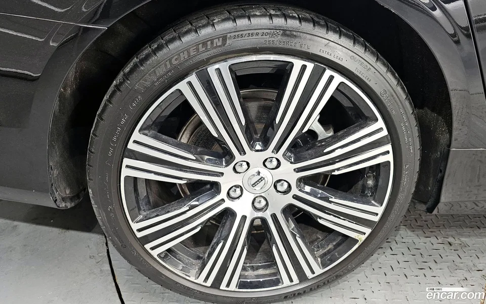 Volvo S90 B6 AWD 2023 — миниатюра 2