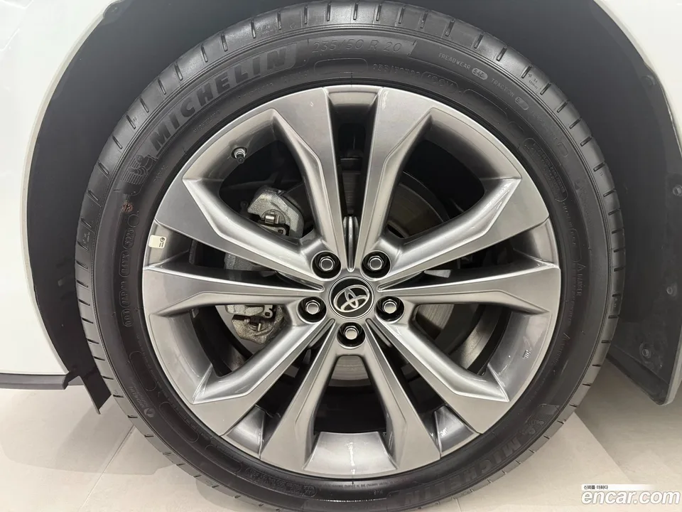 Toyota Sienna 2.5 2WD 2025 — миниатюра 2