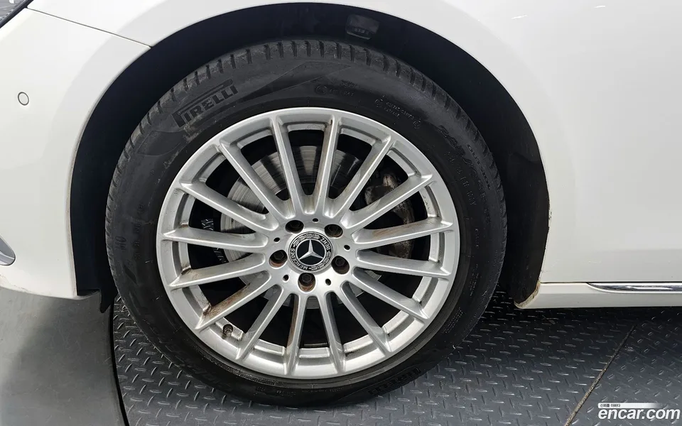 Mercedes-Benz E-Class E250 2022 — миниатюра 2