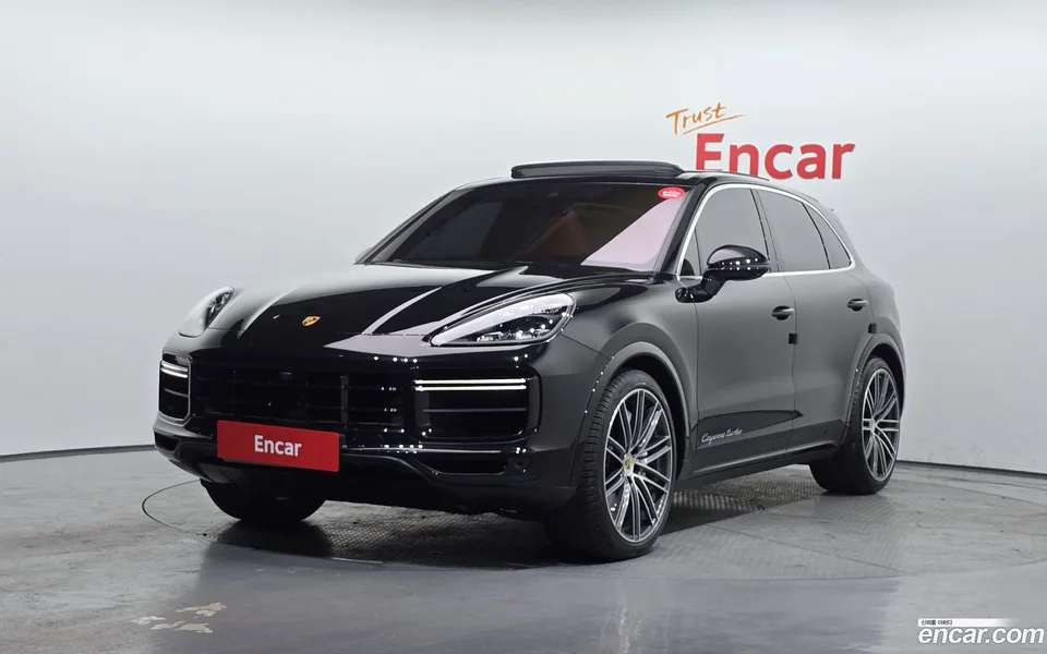 Porsche Cayenne 4.0 2023 — фото 1, купить с доставкой в Москву