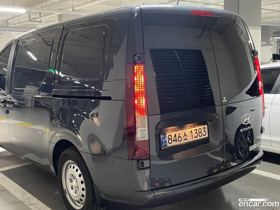 Hyundai Staria 3 2024 — миниатюра 2