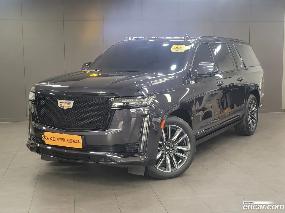 Cadillac Escalade 6.2 ESV 2022 — фото 1, купить с доставкой в Москву