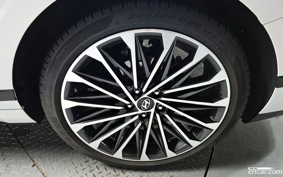 Hyundai Grandeur Hybrid 2025 — миниатюра 2