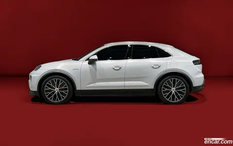 Porsche Macan Electric 2025 buy in Moscow