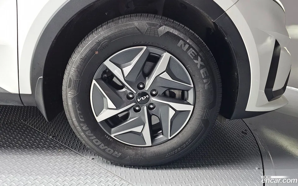Kia Sorento HEV 1.6 2WD 2022 — миниатюра 2