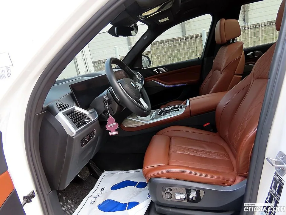 BMW X7 xDrive 40i 6 2023 — миниатюра 2