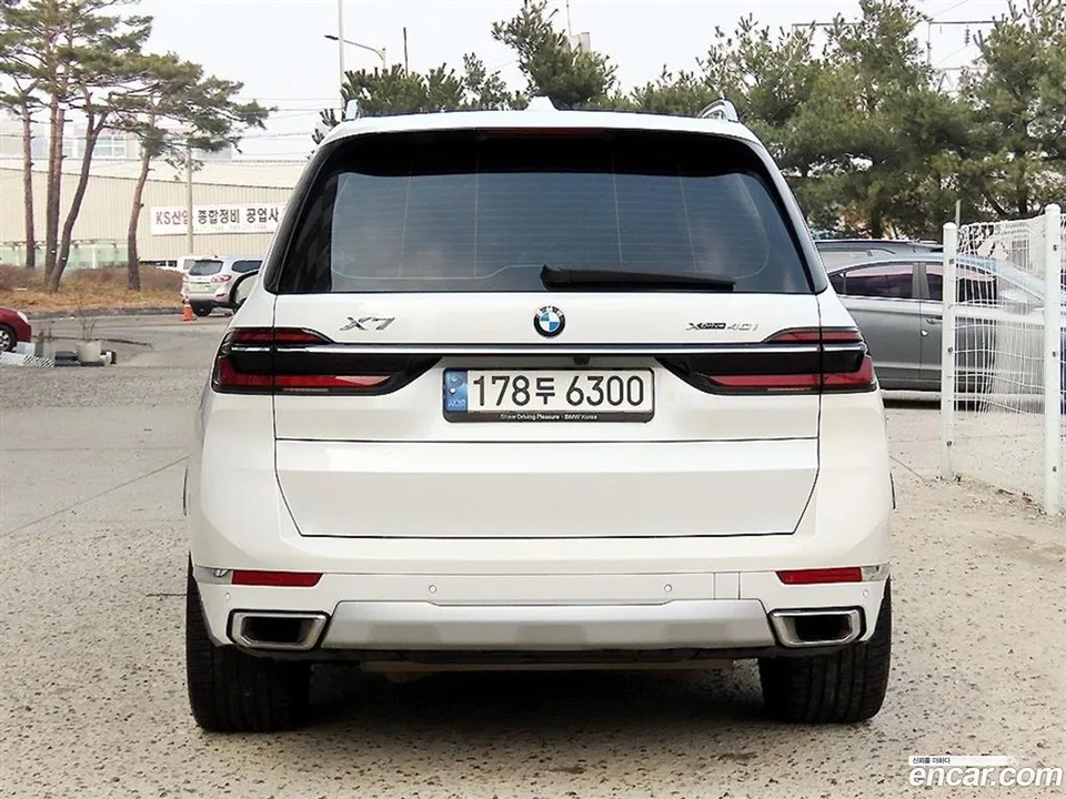 BMW X7 xDrive 40i 6 2023 — миниатюра 4