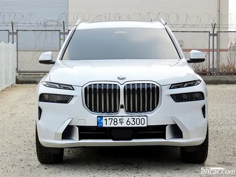 BMW X7 2023 купить в Москве