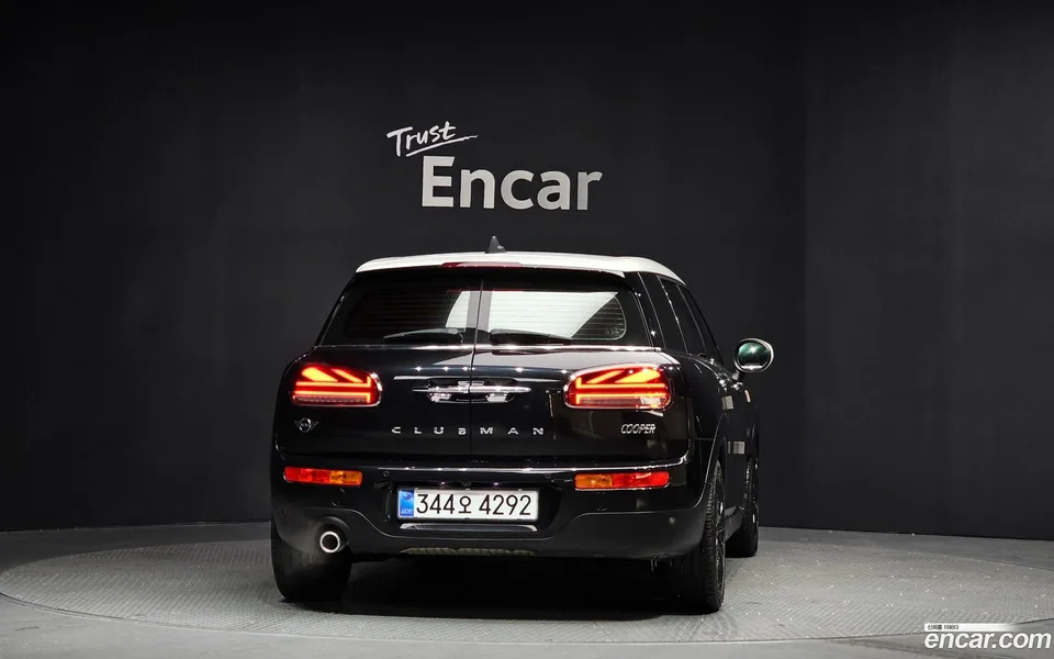 MINI Cooper Clubman 2022 — миниатюра 4