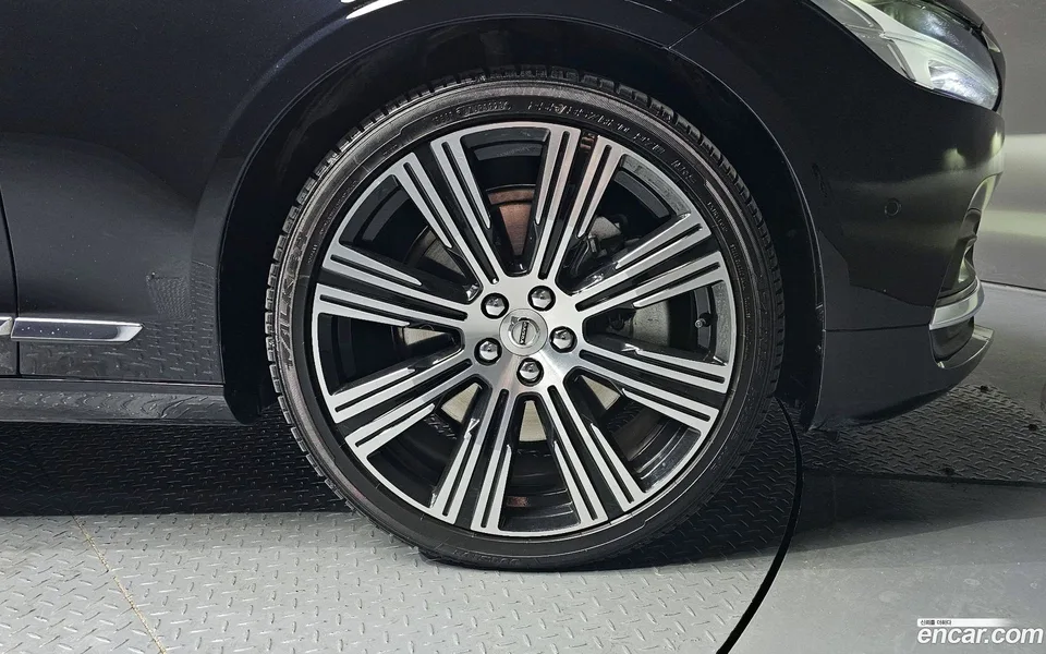 Volvo S90 B6 AWD 2023 — миниатюра 2