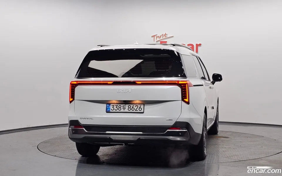Kia Carnival HEV 9 2024 — миниатюра 4