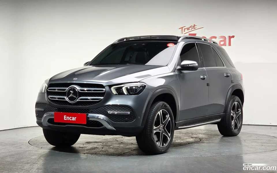 Mercedes-Benz GLE-Class GLE350e 4MATIC 2022 — фото 1, купить с доставкой в Москву