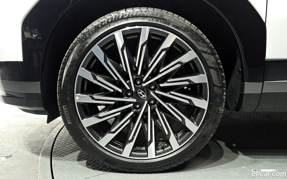 Hyundai SantaFe 2.5T 2WD 2024 — миниатюра 5