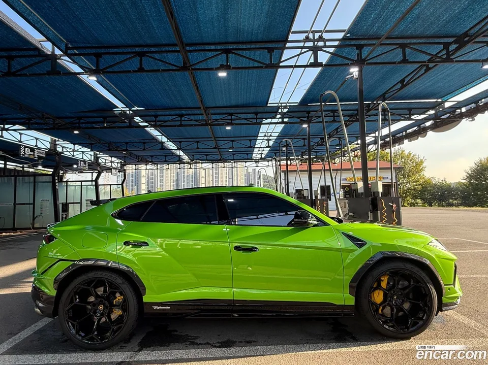 Lamborghini Urus 4.0 V8 2024 — миниатюра 3