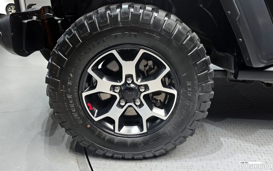 Jeep Wrangler 2.0 4 2022 — миниатюра 2