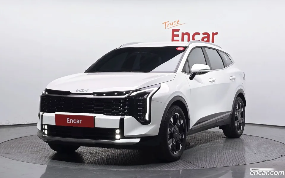 Kia Sportage 1.6 2WD 2025 — фото 1, купить с доставкой в Москву