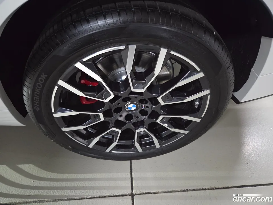BMW X5 xDrive 50e M 2025 — миниатюра 5
