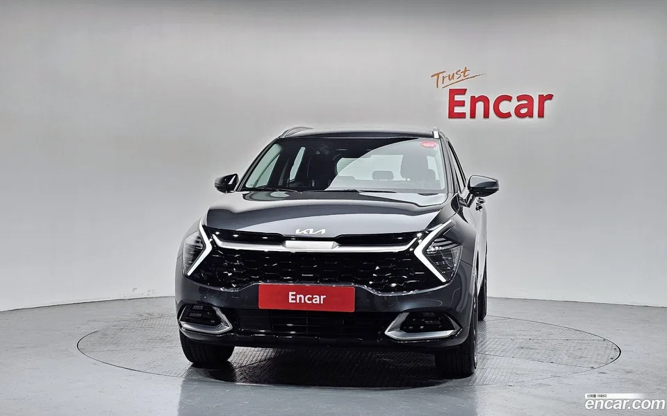 Kia Sportage Hybrid 2WD 2023 — миниатюра 3