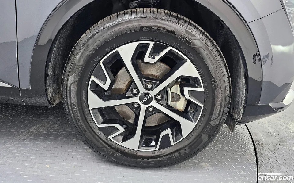 Kia Sportage Hybrid 2WD 2023 — миниатюра 5