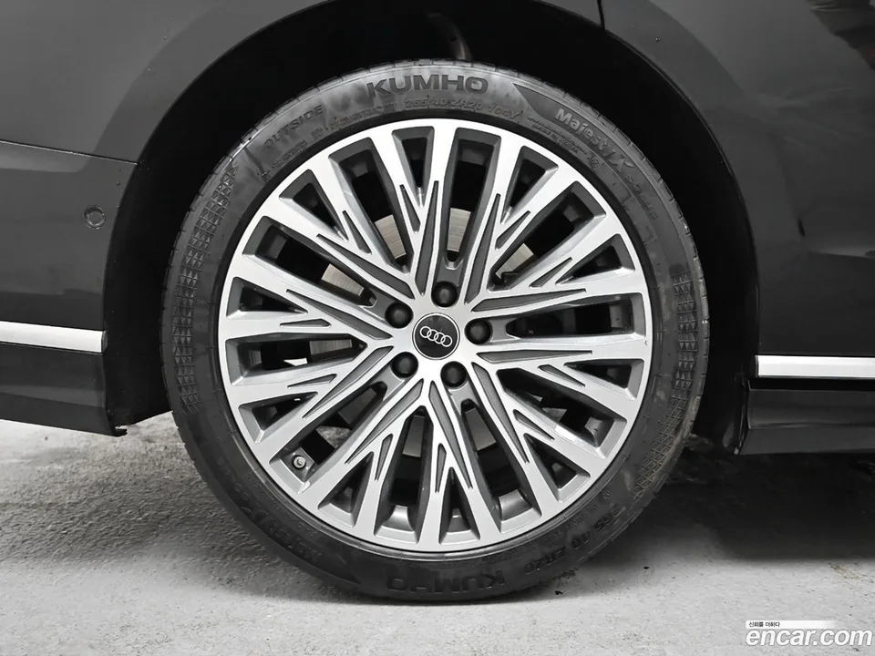 Audi A8 55 TFSI LWB 2023 — миниатюра 2