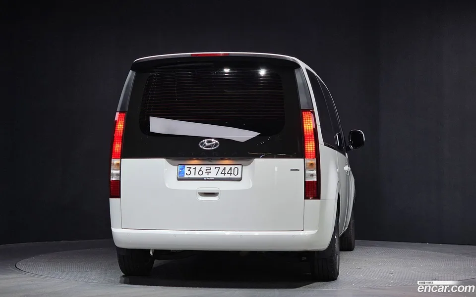 Hyundai Staria 4WD 9 2024 — thumbnail 4
