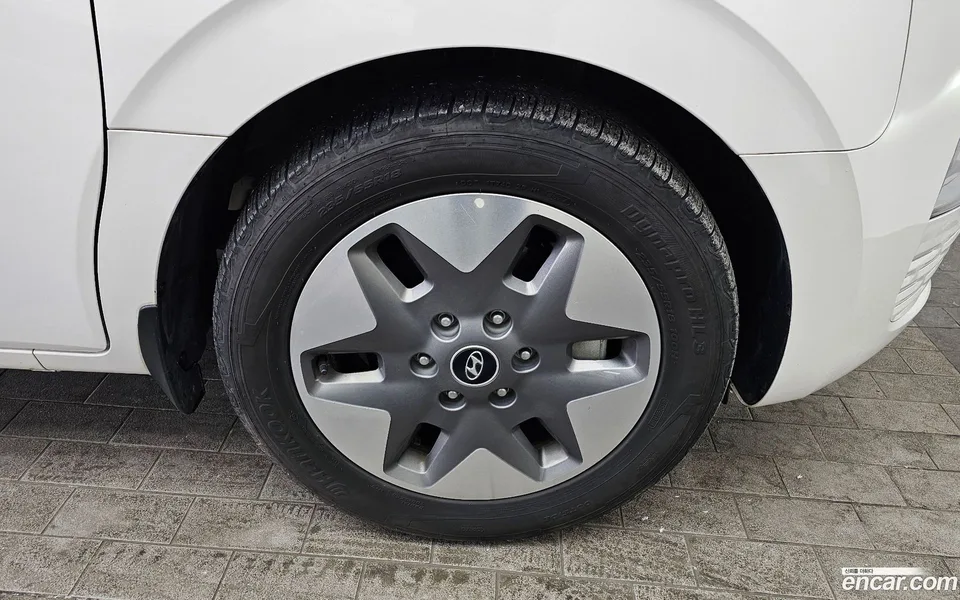 Hyundai Staria 4WD 9 2024 — thumbnail 5