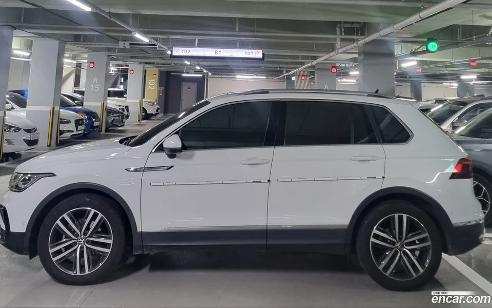 Volkswagen Tiguan 2.0 TDI 2023 — миниатюра 4