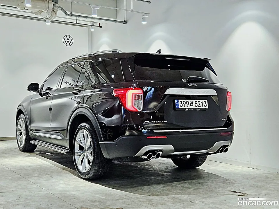 Ford Explorer 3.0 4WD 2022 — миниатюра 2