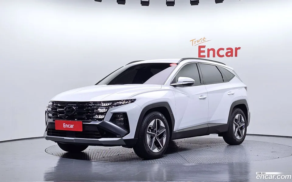 Hyundai Tucson NX4 1.6 2WD 2025 — фото 1, купить с доставкой в Москву