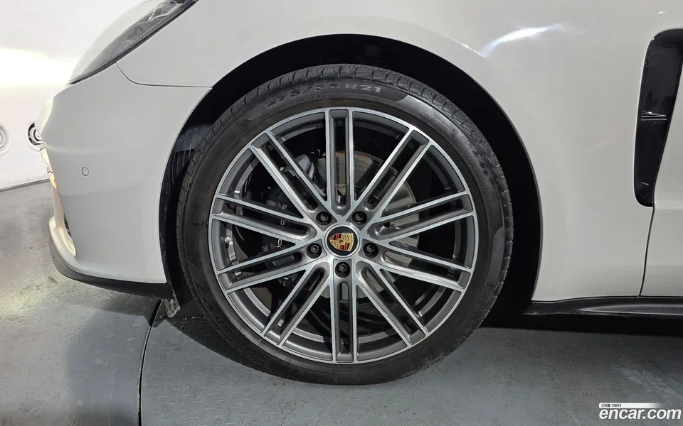 Porsche Panamera (971) 2.9 AWD 2023 — миниатюра 2
